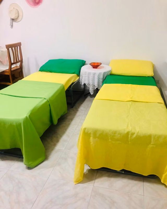 Camera ampia con più posti letto del Far West B&B a Ginosa